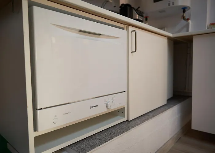 شقة The Attic Of The Painter Eugen Gasca بوخارست