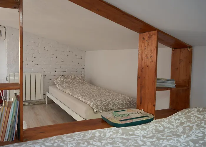 Apartament The Attic Of The Painter Eugen Gasca